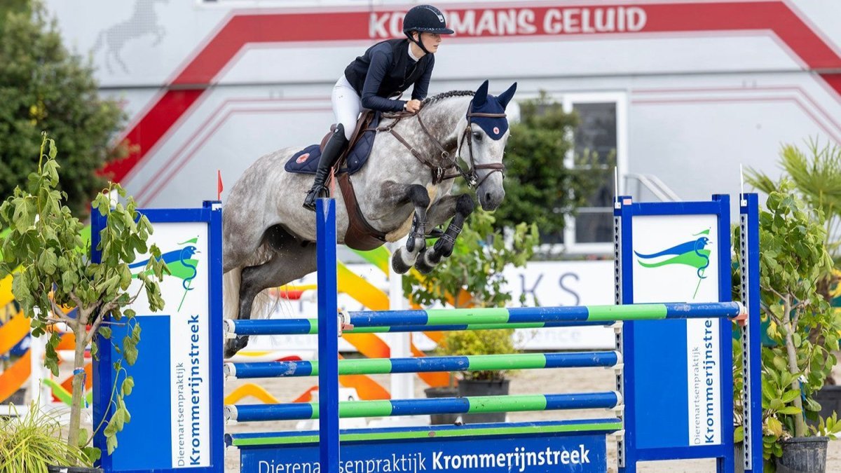 Kim Bouwman - PIPPA Equestrian Soap