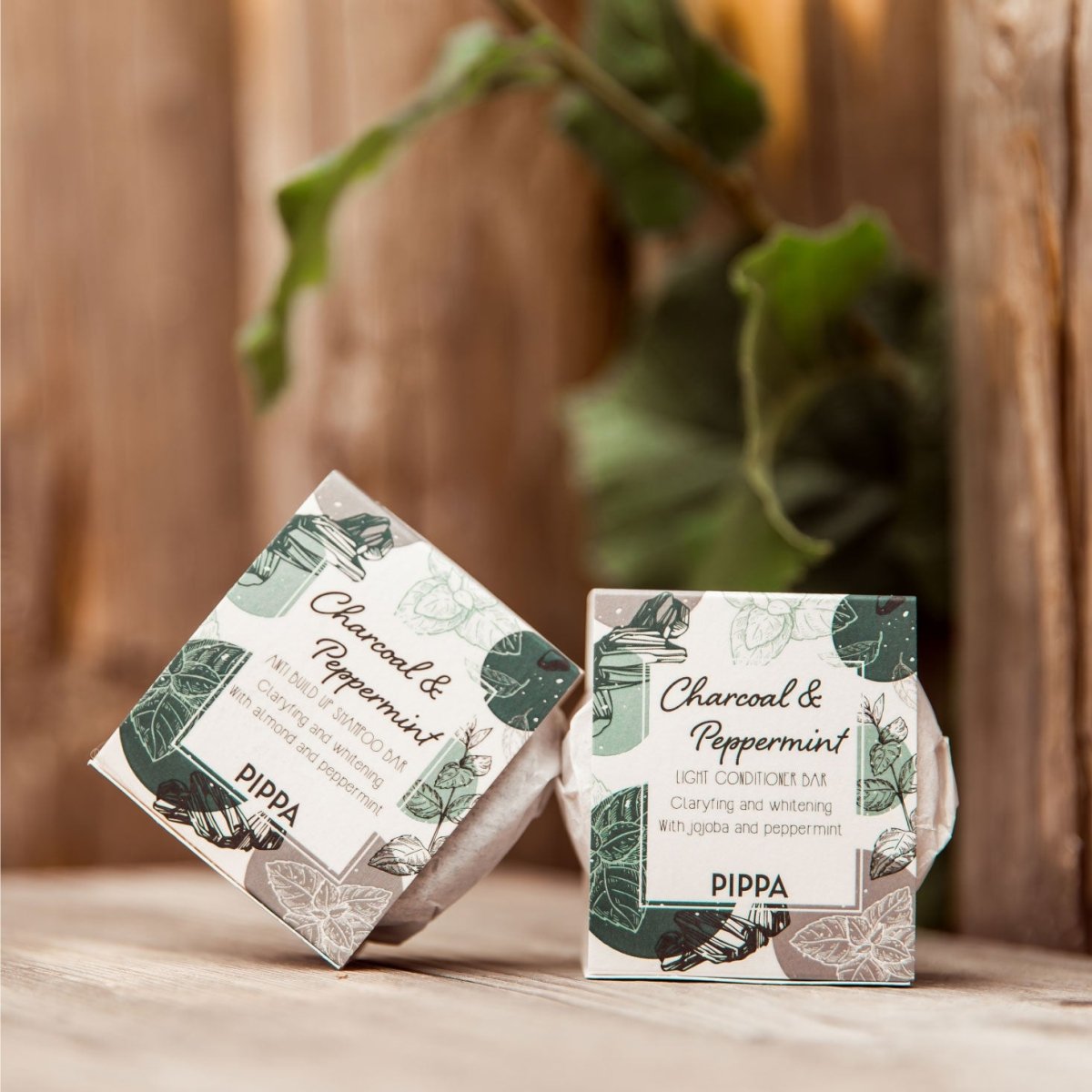 PIPPA Lichte Conditioner Bar Charcoal & Peppermint - PIPPA Equestrian Soap - Zilvershampoo